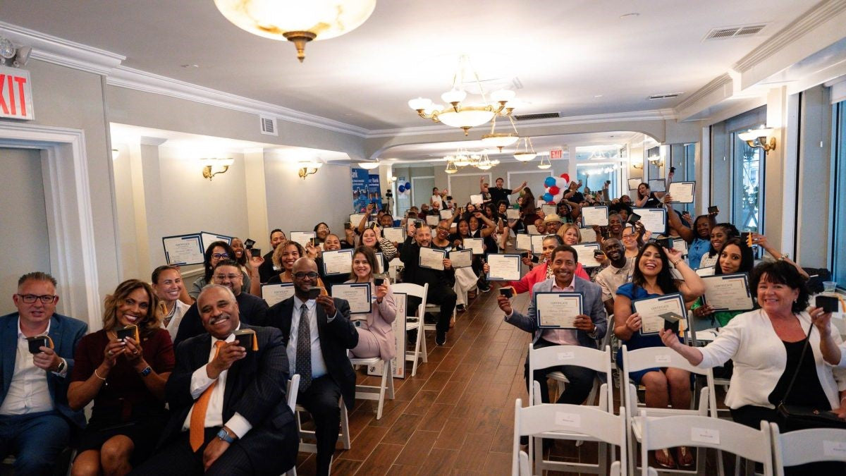 New entrepreneurs graduate from Ponce Bank Small Business Boot Camp